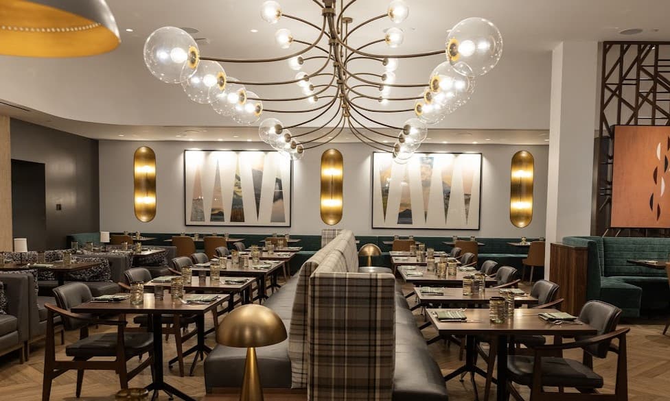 dining room of Sheraton Seattle